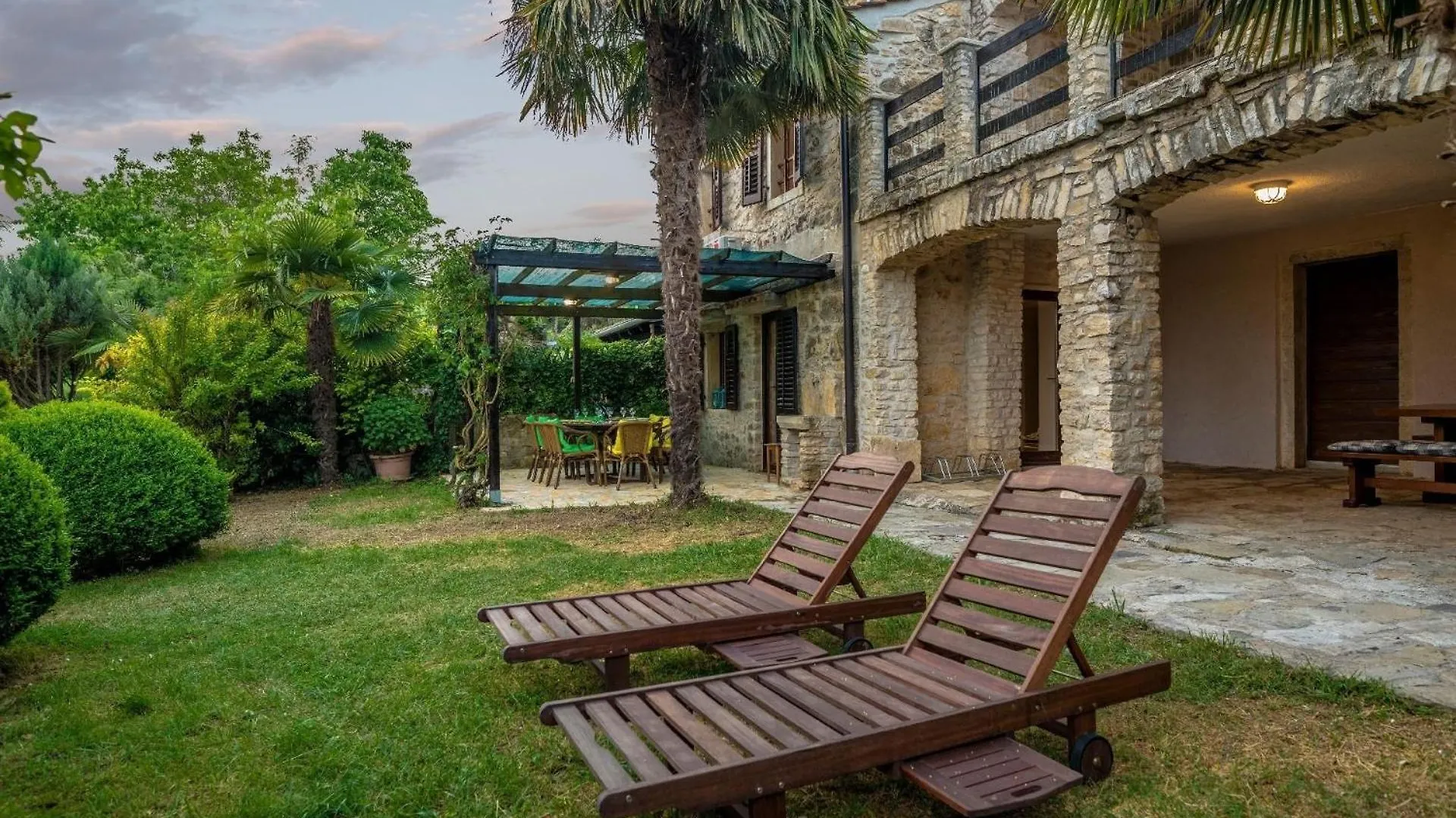 Wunderschoen Eingerichtete Villa Mit Pool Und Garten Vižinada Croatie